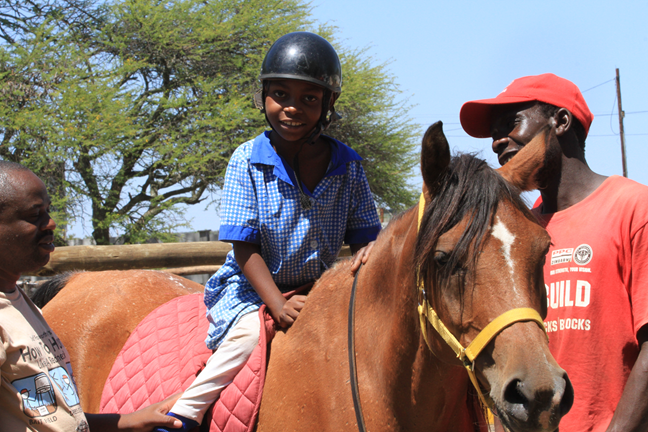 Healing with Horses, Zimbabwe - Vesta Rhiannon